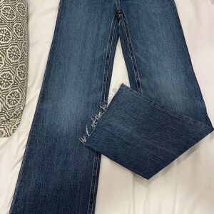 Hudson Jeans Rosie High-Rise Wide Leg Jeans
Refined Vintage
